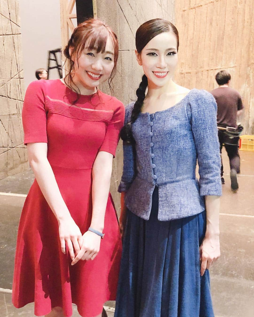 須田亜香里さんのインスタグラム写真 - (須田亜香里Instagram)「先日Kバレエカンパニーのカルメンを観させていただきました。 生の熊川哲也さんを観られて感動でした。 もっともっといろんなKバレエカンパニーの作品を観たい！と思うほど、皆様本当に隅々まで素晴らしかった！ 写真はアカデミーナイトGでご一緒した宮尾俊太郎さん。 そして、私が現役時代にコンクールで毎年顔を合わせていた成田紗弥ちゃんと。 再会も含めて感動がいっぱいでした＊  #kバレエ #ballet #carmen」3月15日 16時33分 - akarisuda