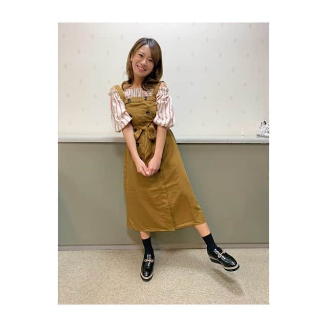 福本愛菜さんのインスタグラム写真 - (福本愛菜Instagram)「NHK『上方ルーキーズ』の収録いってきたよん🧡 . 3月25日午前0時10分〜50分放送です🙆🏾‍♀️. 誕生日にOA、なんか嬉しい。笑笑 . 不思議なメンバーやし、中々のゆるい感じやし、なんかずっと楽しかった😂🙏 . #NHK #上方ルーキーズ #おもろい #メンバー #ナジャグランディーバ さん #室龍太 さん #福本愛菜」3月15日 16時41分 - aina_fukumoto