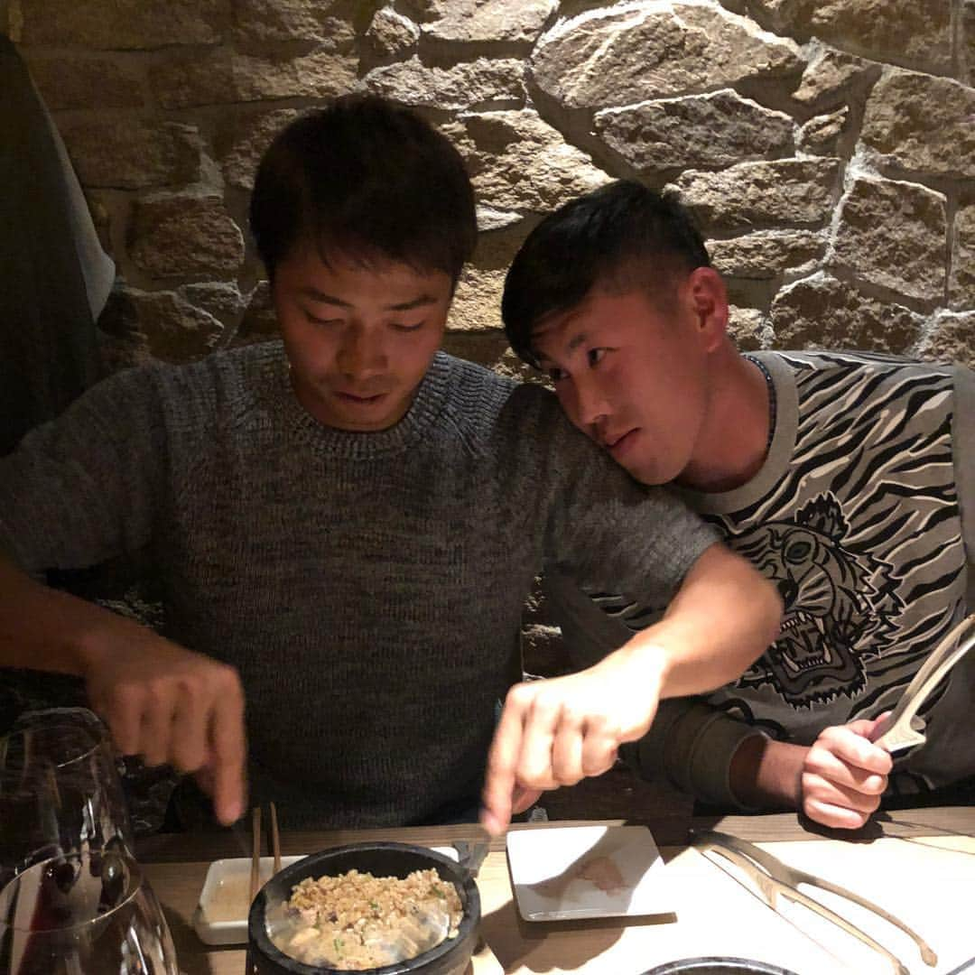 中田翔さんのインスタグラム写真 - (中田翔Instagram)「昨日のご飯はこのメンバーでした！^_^ しっかり者のたくとおちゃらけ西村！笑 #中田#中島#西村#焼肉#キンタン#フォアグラトリュフビビンパ」3月15日 16時38分 - shonakata_official