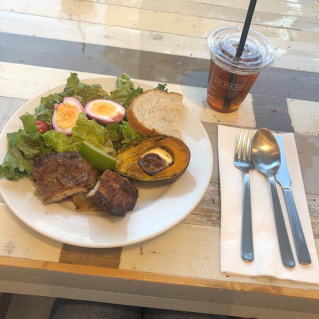 大和田南那さんのインスタグラム写真 - (大和田南那Instagram)「ランチ☺︎☺︎﻿ ﻿ #ななぐるめ #渋谷カフェ#サラダ#salad#lunch#表参道カフェ#カフェ巡り」3月15日 16時44分 - nanaowada_official