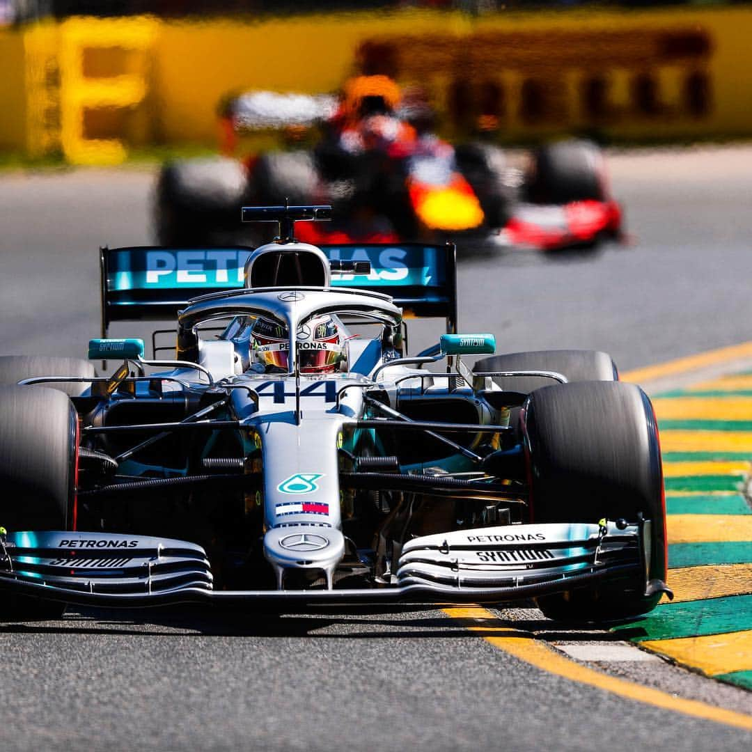 MERCEDES AMG PETRONASさんのインスタグラム写真 - (MERCEDES AMG PETRONASInstagram)「Fastest out of the blocks on Friday. 👊 @lewishamilton • • • #MercedesAMGF1 #Mercedes #LH44 #F1 #PETRONASmotorsports」3月15日 16時59分 - mercedesamgf1