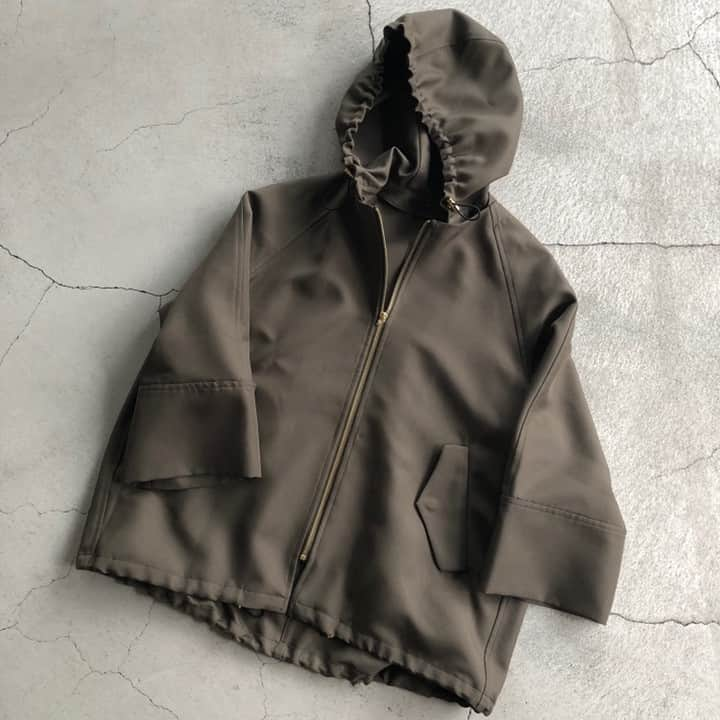 ENCHAINEMENT/mignonさんのインスタグラム写真 - (ENCHAINEMENT/mignonInstagram)「・⁣ Blouson ¥32,000 Fuhlen ⁣ Futakotamagawa RISE 8th Anniversary Limited Edition⁣ ⁣ #Parka #COAT #Futakotamagawa #RISE #LIMITEDEDITION #exclusive⁣ #enchainement #アンシェヌマン ⁣ #19ss #dunadix #アナディス #fashion⁣」3月15日 17時00分 - enchainement_official