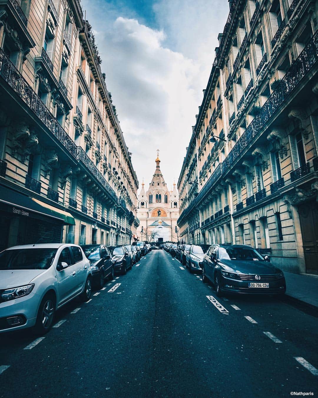 nathparisのインスタグラム：「Street lines #paris」