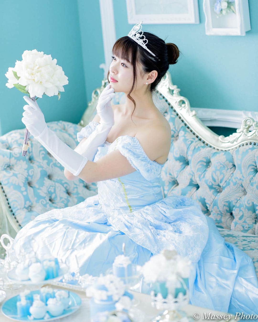 のインスタグラム：「. . . . 「studio SALON D'ARTS by parfaite」で撮った写真です。 モデルは、ひかりちゃんです。 It is a picture taken in the studio “studio SALON D'ARTS by parfaite”. Her name is Hikari. . . #ポートレート #ポートレート女子 #ポートレートモデル #ポートレート撮影 #ポートレート部 #ポートレイト #ポトレ #被写体 #モデル #被写体モデル #写真部 #東京カメラ部 #サロンモデル #美脚 #撮影会モデル #撮影会の女神さま #portrait #excellent_portraits #girlsphoto #cute #lovers_nippon_portrait #portrait_perfection #portraitphotography #japanesegirl #japanesemodel #model #tokyogirl #good_portraits_world #모델촬영 #인물사진」