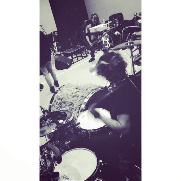 Tatsuya Amanoのインスタグラム：「Rehearsal for 「ONE MAN TOUR 2019 : EX_MACHINA CLIMAX」🇯🇵 ワンマンツアー開始までもうすぐ！ 楽しみ過ぎるぜ！🔥 See you in the pit💥」