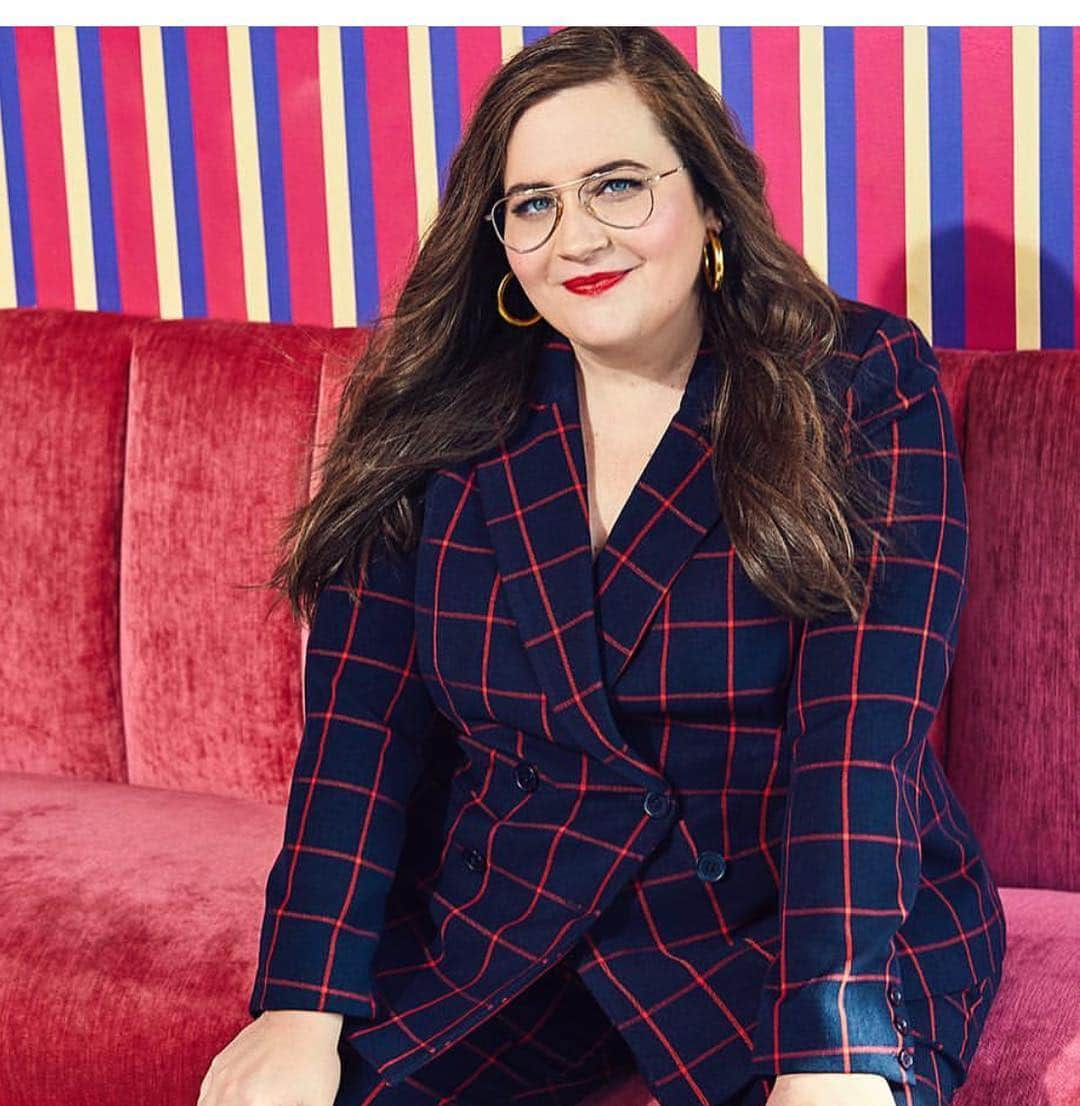 エイミー・セダリスさんのインスタグラム写真 - (エイミー・セダリスInstagram)「It’s happening Tonight on @hulu @aidybryant new show #Shrill She is spectacular! Great cast great story. You won’t be disappointed  Loved it!!! @shrillhulu」3月15日 22時45分 - amysedaris