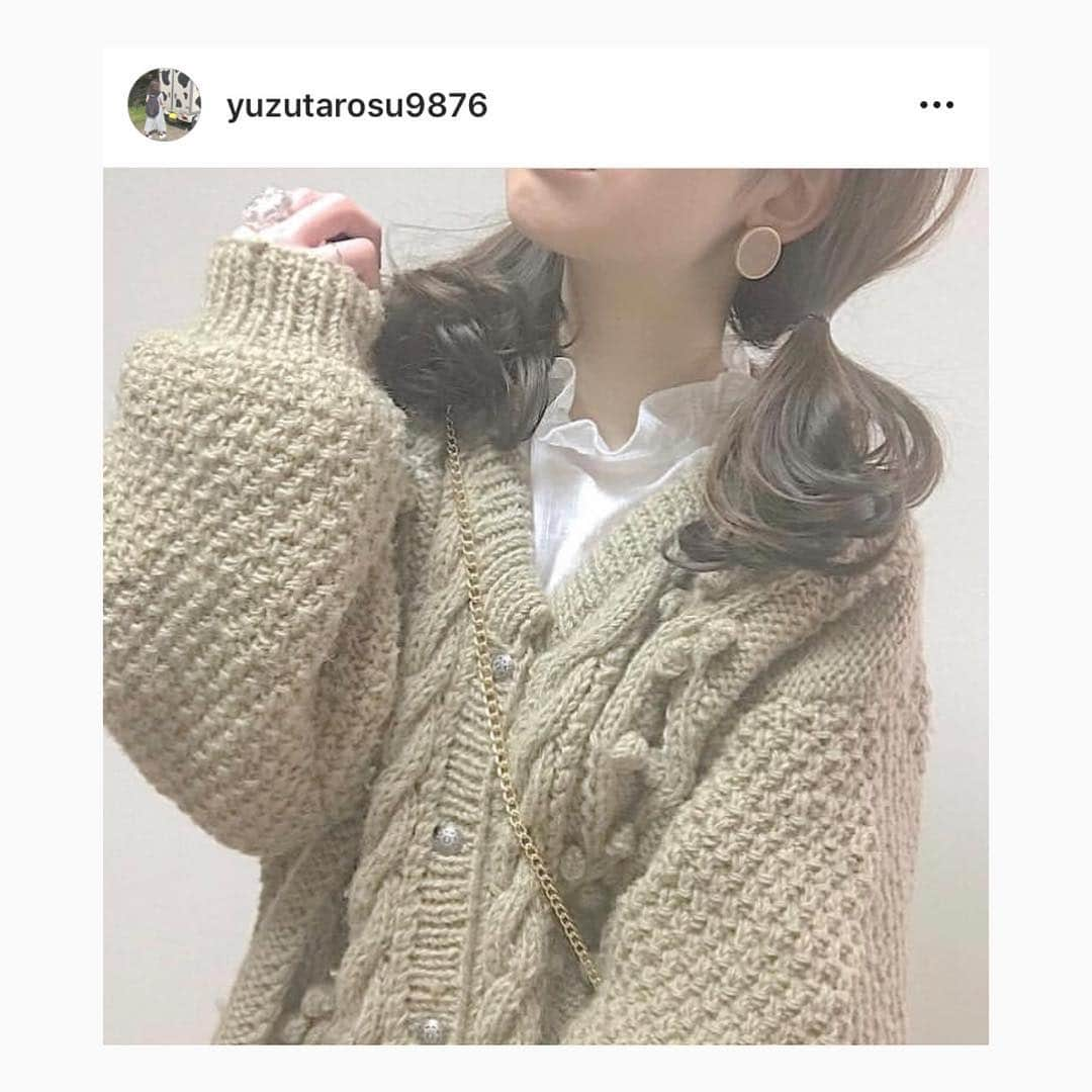 PRESSさんのインスタグラム写真 - (PRESSInstagram)「カーデとの相性抜群！フリルが女の子らしい春っぽコーデ特集♡﻿ ﻿ まだブラウス1枚ではちょっぴり肌寒い季節。﻿ ﻿ でもフリルブラウスなら、首元から見えるフリルが上着やカーデを羽織っても存在感◎！﻿ ﻿ 特にスカートと合わせると、﻿ ガーリー度がアップ💖﻿ ﻿ みんなのフリルブラウスを取り入れた﻿ コーディネートを参考にしてみて🍀﻿ ﻿ ——————————————————﻿﻿ ﻿﻿ お気に入りの写真に﻿﻿ @pressblog #pressblog を﻿﻿ タグ🏷して投稿してください♡﻿﻿ PRESS公式アカウントで﻿﻿ あなたのアカウントをご紹介致します!﻿﻿ ﻿﻿ ——————————————————﻿﻿ ﻿ #フリルブラウス #ブラウス #ブラウスコーデ #ブラウス好き #白ブラウス #ガーリーコーデ #ガーリーファッション #スカートコーデ #春コーデ #春服 #春服コーデ #春コーディネート #トップス #ガーリーヴィンテージ #フリル襟ブラウス #フリルネック #フリルシャツ #フリル #シャツコーデ #フリルシャツ #女の子コーデ #おしゃれさんと繋がりたい #pressblog」3月15日 17時23分 - press.inc