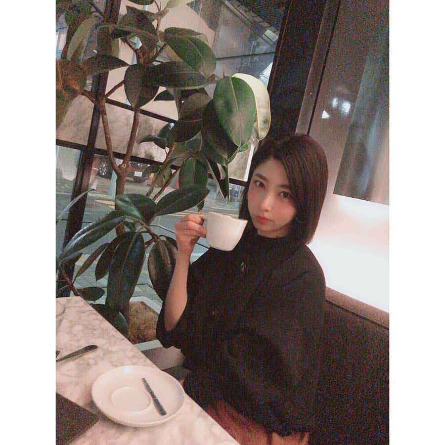 のインスタグラム：「Have a great weekend⭐️ #cafe#coffee#cappuccino #love#relax#☕️ #happyfriday#haveagoodnight#haveagreatweekend」