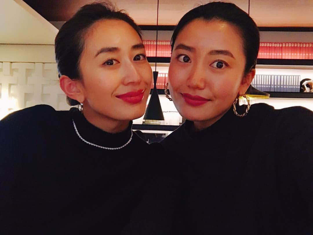 神山まりあさんのインスタグラム写真 - (神山まりあInstagram)「神山sisters  いつも服がかぶる👗  #sisters #love #happy #mom #fun #grateful」3月15日 17時44分 - mariakamiyama