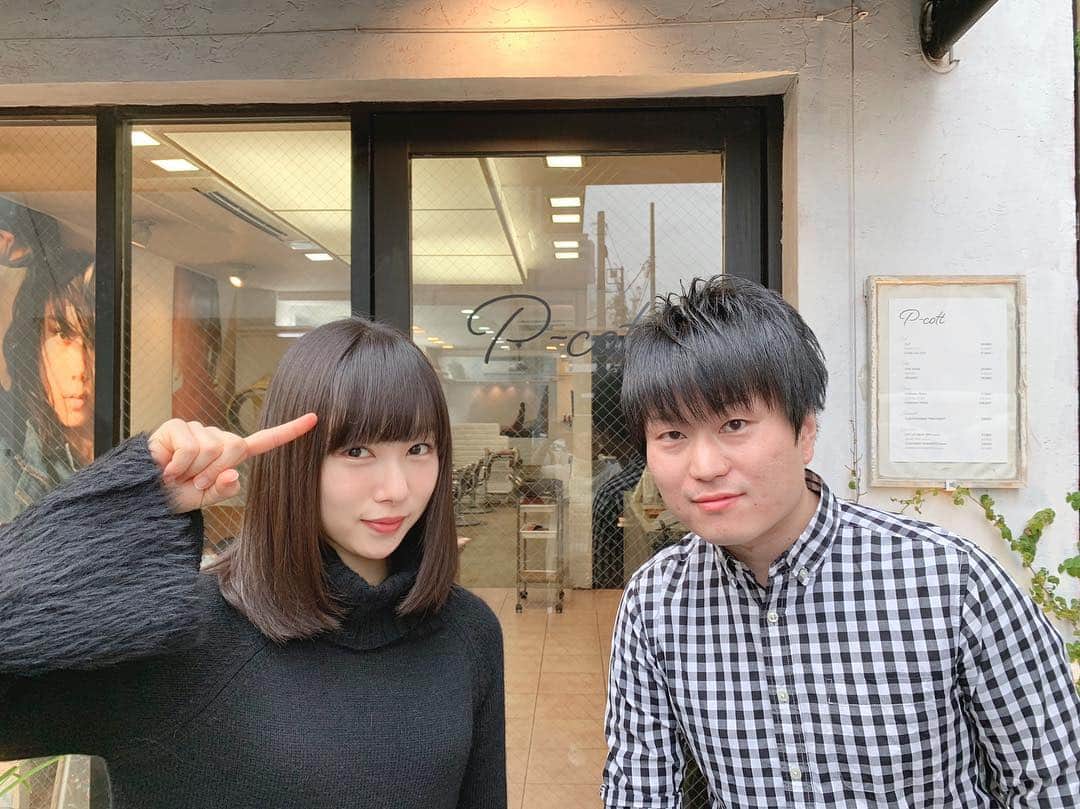 桜井日奈子さんのインスタグラム写真 - (桜井日奈子Instagram)「前髪を切っていただきました💇‍♀️ 短くするんじゃなくて、流す感じで、  前髪伸ばそうと思います🙋‍♀️ #ピコット」3月15日 17時45分 - sakurai.hinako_official