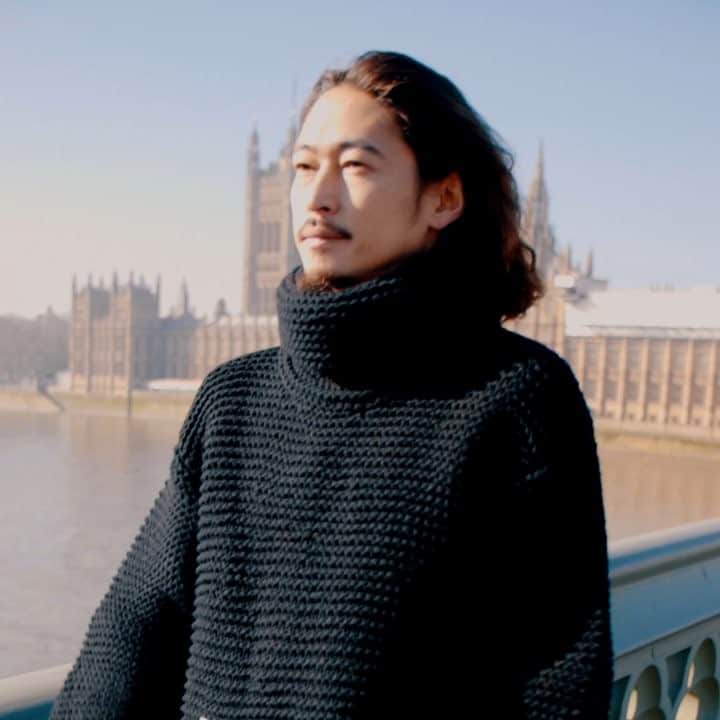窪塚洋介のインスタグラム：「#ShiftFWD #シフトフォワード #myblu  I am proud to have become the ambassador for @myblujapan .  A video will be released every Friday. We've shot them in London. #yosukekubozuka」