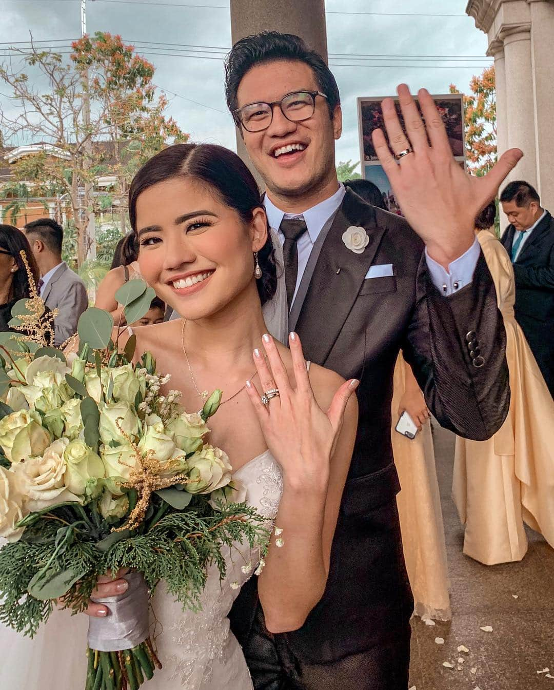 Coleen Garciaさんのインスタグラム写真 - (Coleen GarciaInstagram)「Congratulations to the newlyweds: Mr. and Mrs. Stelton! I’m so happy for you! Your love is inspiring, and I pray that you continue to let your story touch others 💕 Excited for the both of you, as you begin this new adventure together 🥰 Always remember to keep God at the center, and everything will fall into place!  #KATHalniJeff」3月15日 18時15分 - coleen