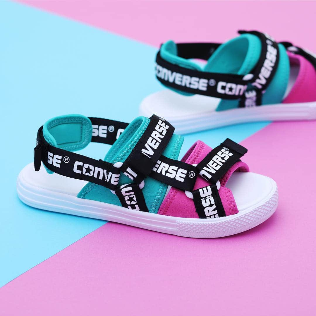 コンバースさんのインスタグラム写真 - (コンバースInstagram)「CV SANDAL LOGOTAPE　￥6,000（税抜価格） #converse #shoes #kicks #kotd #converse_pr #sandal #コンバース #サンダル #スポーツサンダル #スポサン #ロゴサンダル #ネオプレーン #マルチカラー  #👟」3月15日 18時26分 - converse_jp