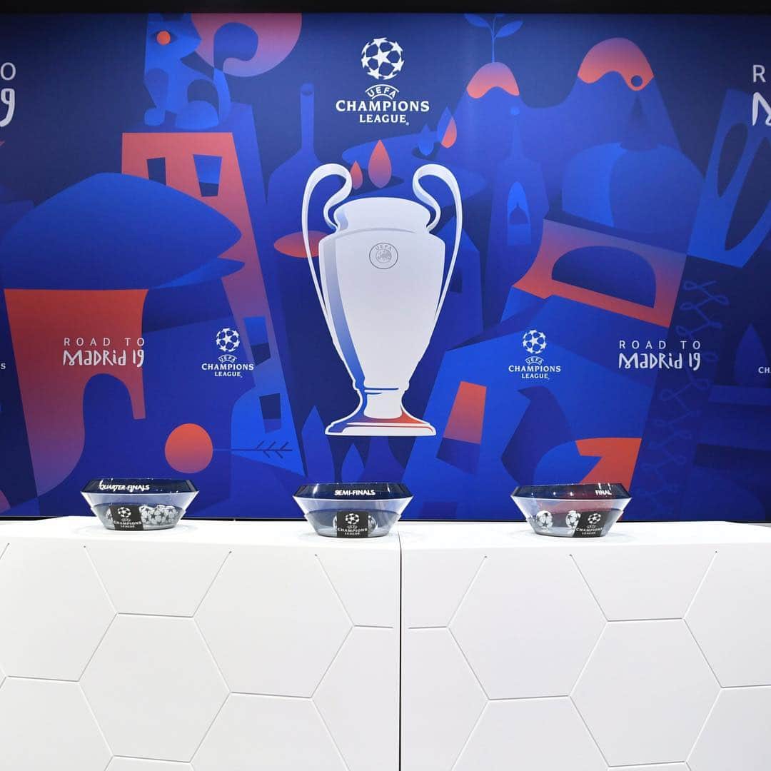 UEFAチャンピオンズリーグさんのインスタグラム写真 - (UEFAチャンピオンズリーグInstagram)「😍 We’re ready for the #UCLdraw! Where in the world are you watching? 🌍」3月15日 18時24分 - championsleague