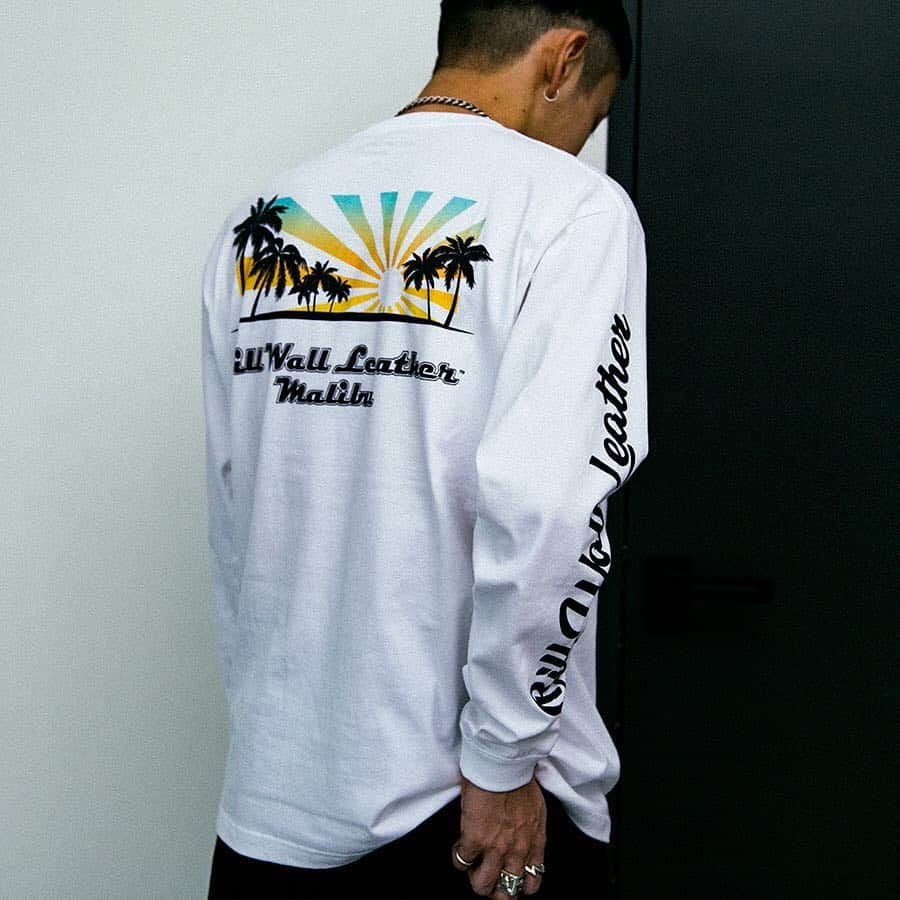 Bill Wall Leather × BEAMSさんのインスタグラム写真 - (Bill Wall Leather × BEAMSInstagram)「【New Item】BWL Taiwan Edition Long Sleeve T-shirt / *Now on sale. Exclusive item.」3月15日 18時25分 - billwallleather_beams