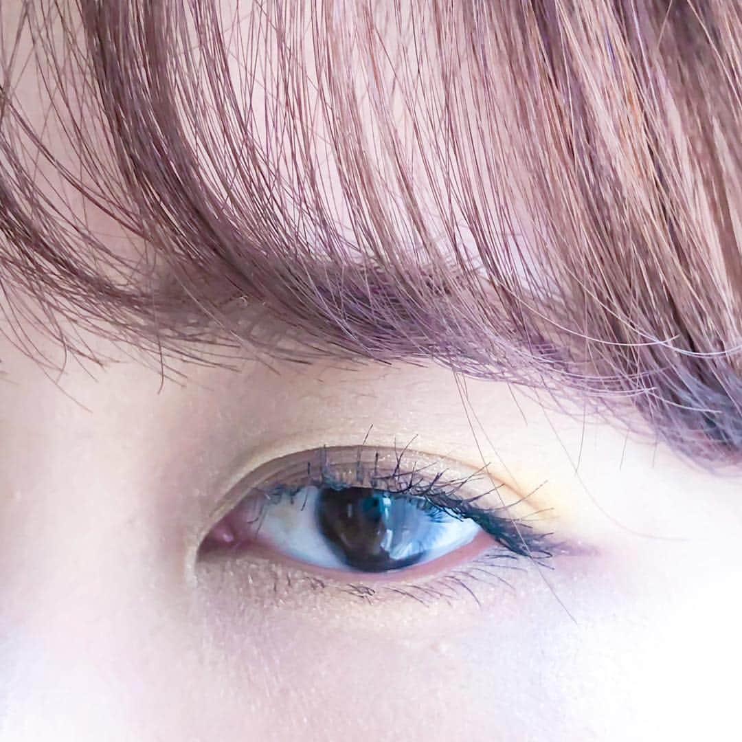 仁藤萌乃さんのインスタグラム写真 - (仁藤萌乃Instagram)「yellow×skyblue #春メイク2019#イエローシャドウ」3月15日 18時44分 - moeno.n_official