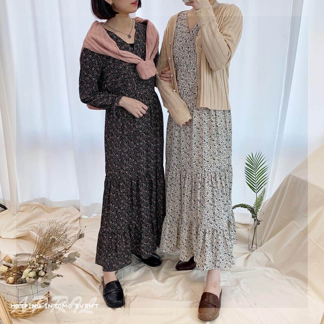のインスタグラム：「イントモEVENT❣️4月のプレゼント大公開✨ - 毎日アップロードされるHOTPINGのインスタにいいね👍🏻やコメント✍🏻をたくさんして下さる方の中から、毎月5日🗓抽選で2名様に👩‍❤️‍👩プレゼントが当たる”イントモEVENT”🐥待ちに待った🌸4月のイントモイベントのプレゼントは？😆💭 - HOTPING人気商品🍒【Vネック小花柄ロングワンピース】×【パールボタンVネックリブカーディガン】💐をつかった豪華👯‍♀️双子コーデSETです🎀 (当選した2名の方には2コーデをSETで配送✈️) - ✔️参加条件は、HOTPINGをフォローして、毎日アップされるHOTPINGのインスタにいいね❤️やコメント📝をするだけ🙌🏻 面白いコメントやリグラム、#HOTPING @hotping_japanをタグ付けした投稿など、なんでもOK◎お待ちしてます🙇🏻‍♀️💬 - HOTPING商品をお友達と一緒に着て春を楽しんじゃいましょう🍡 今月もHOTPINGのインスタに沢山遊びに来て下さいね🐰👑 #イントモイベント #イントモ #双子コーデ」