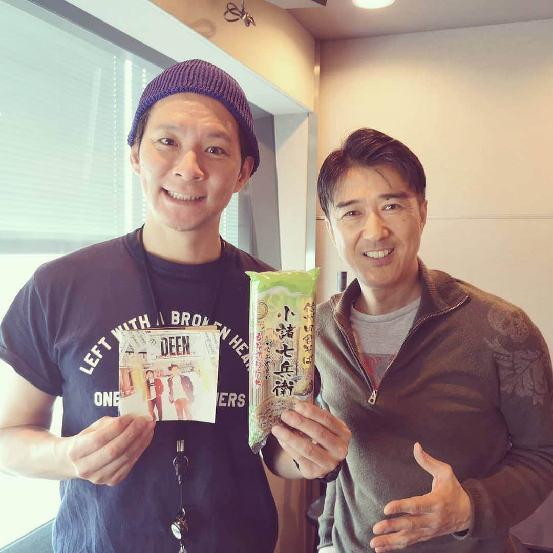 池森秀一さんのインスタグラム写真 - (池森秀一Instagram)「渡部さんのおしゃべりは、メロディのような流れがあって流石です！！！短い時間でしたがとっても充実したひと時でした^_^ #DEEN #vocal #池森秀一 #music #musicproducer #newalbum #NEWJOURNEY #jwave #goldrush #gr813 #渡部建 #アンジャッシュ」3月15日 18時42分 - ikemori_shuichi