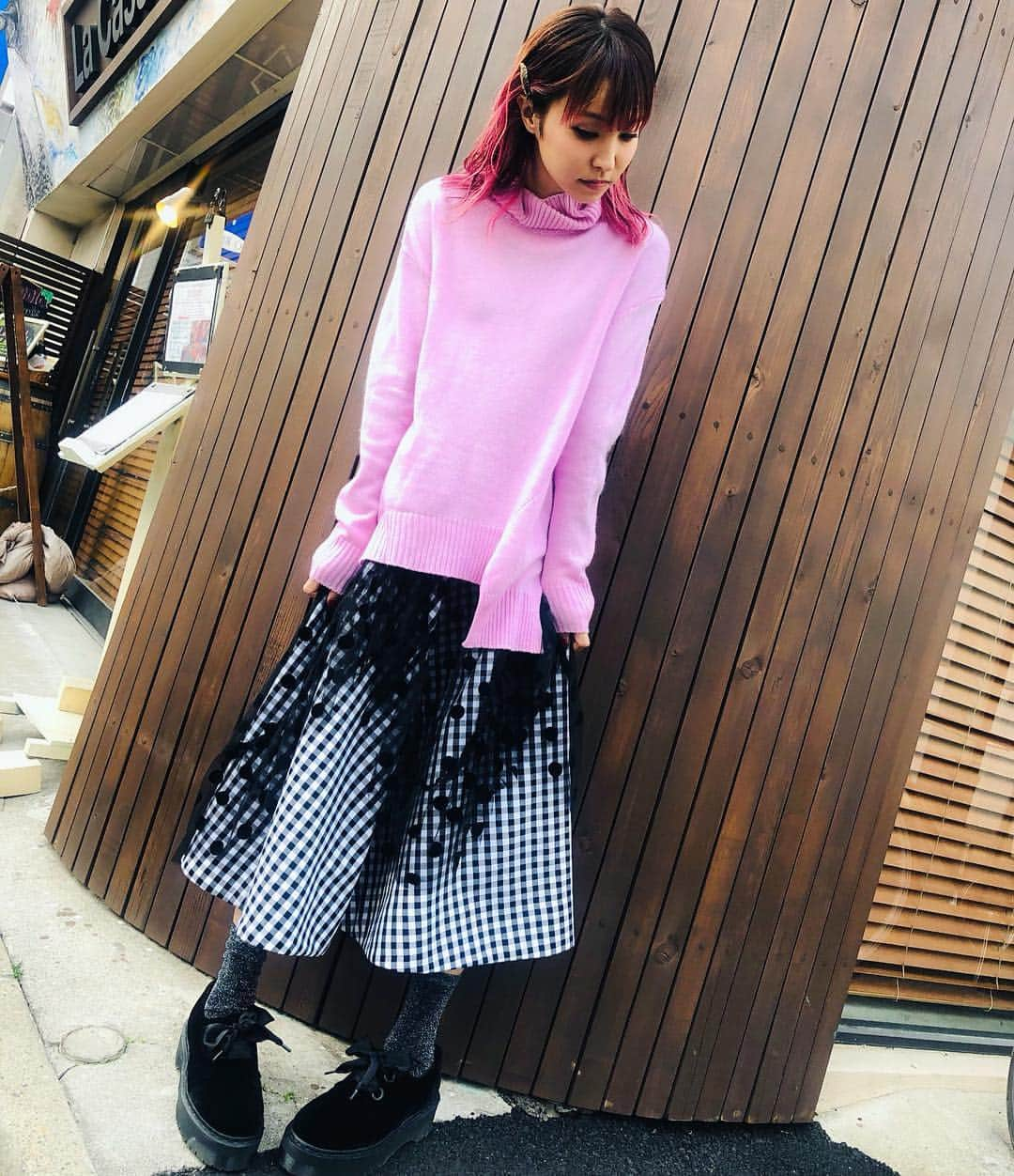 LiSAさんのインスタグラム写真 - (LiSAInstagram)「今日はピンク☻ #LiSA #くばちゃまコーデ #りさふく」3月15日 18時52分 - xlisa_olivex