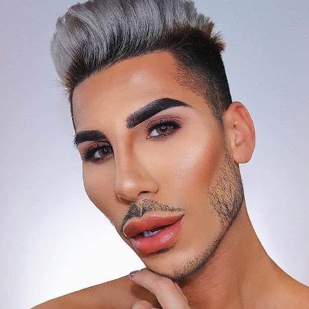 のインスタグラム：「Probably thinking about his perfect #benefitbrows... @dannydefreitas uses #kabrow to get these arch goals! #benefit #benefitbrows #regram . . . 📷 Image Description: a regram of @dannydefreitas」