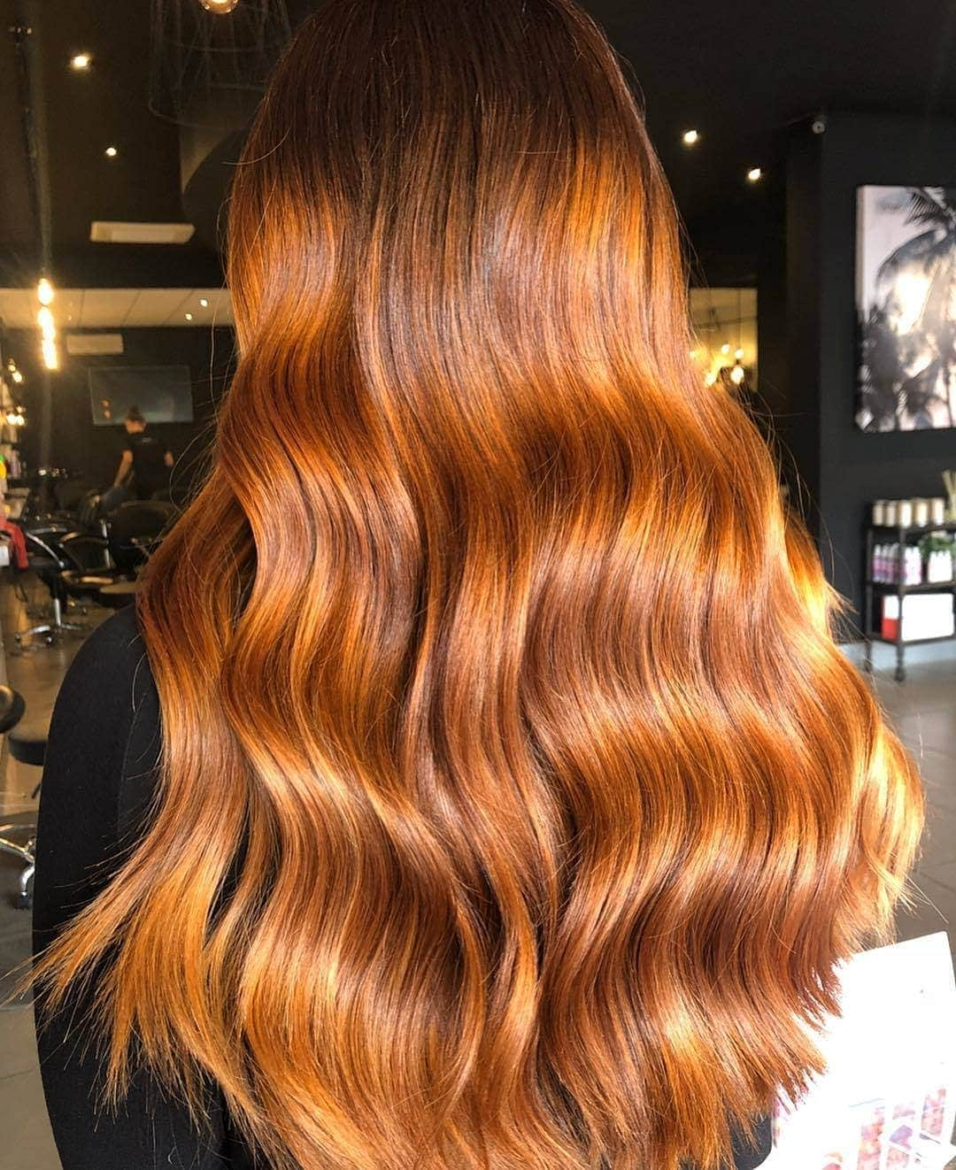 ghd hairさんのインスタグラム写真 - (ghd hairInstagram)「Copper dreams 😍🔥 @vivydsalon  #ghdhair #ghdhairpro #redhairgoals #hairinspo」3月15日 19時00分 - ghdhair