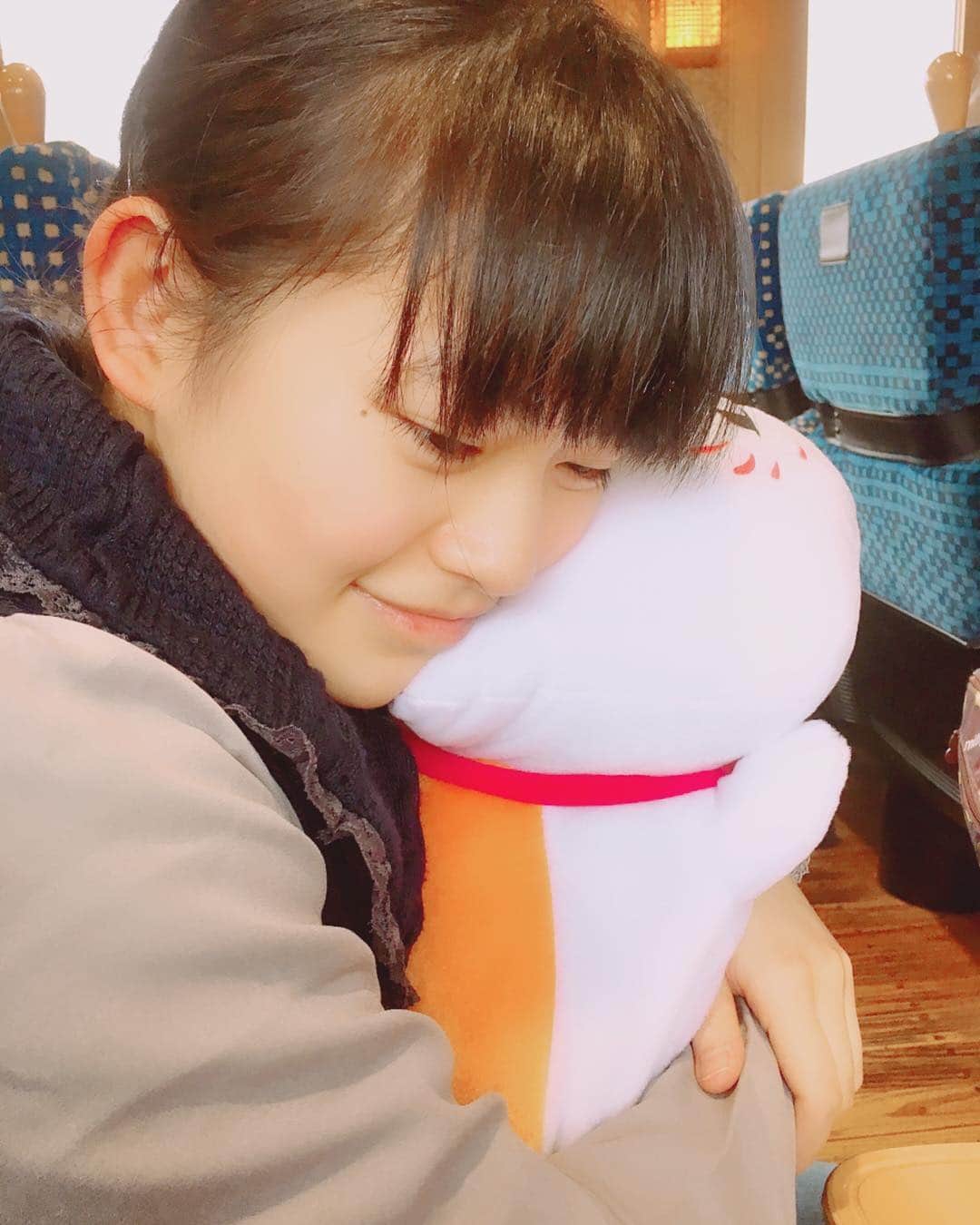 高岡薫のインスタグラム：「実は大好きな作品である #夏目友人帳 の聖地巡礼で熊本県人吉市に行ってきました🥰 姉と一緒に行きました！ ずっとずっと行きたいと思っていたのですごくすごく嬉しいです☺️ どんどん写真載せていこうと思います✨  #夏目友人帳 #夏目友人帳聖地巡礼  #人吉市」