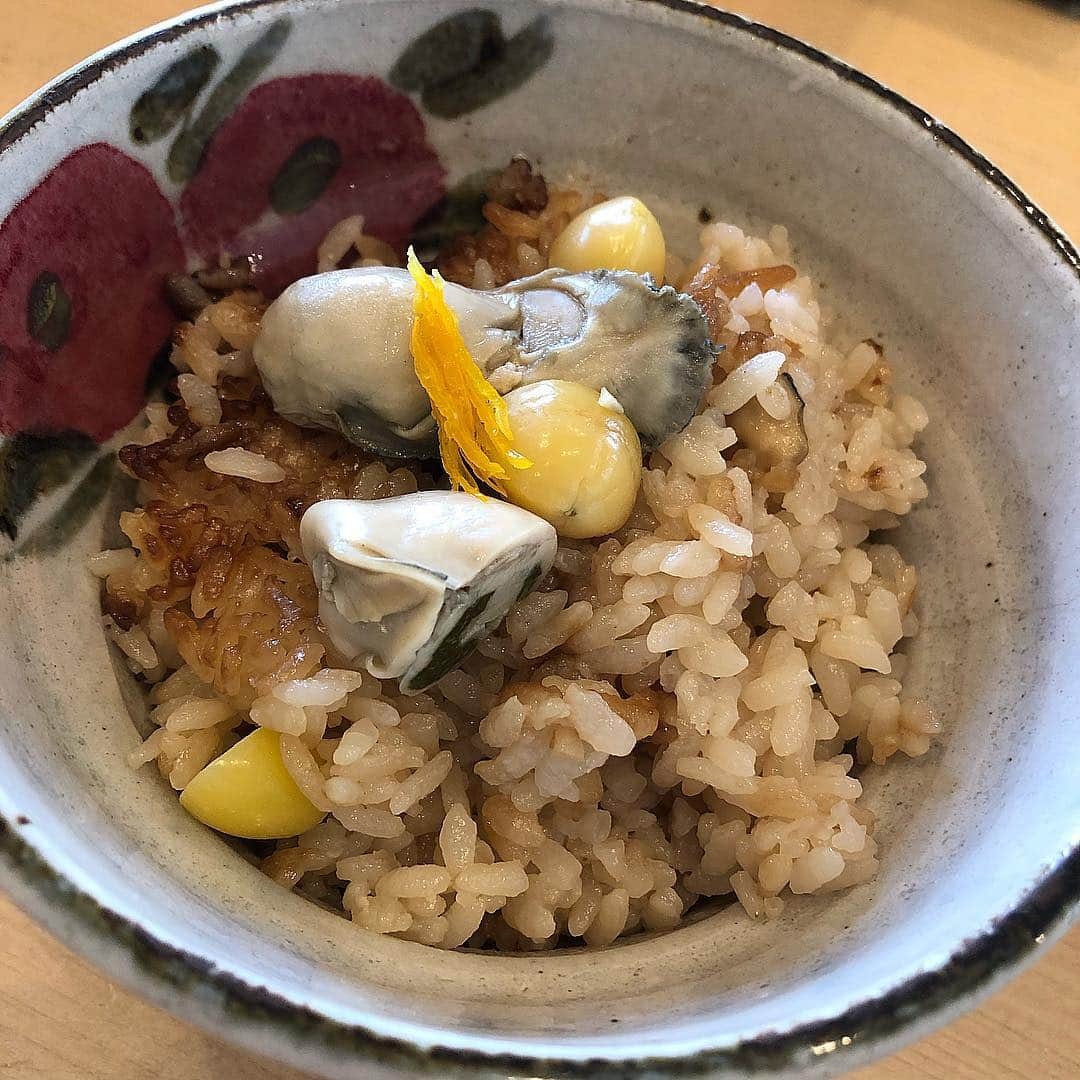 黒田絢子さんのインスタグラム写真 - (黒田絢子Instagram)「カキと銀杏の炊き込みご飯食べたお昼 . . #lunch #japanesefood #loveit #炊き込みご飯 #牡蠣」3月15日 19時36分 - ayakokuroda_official