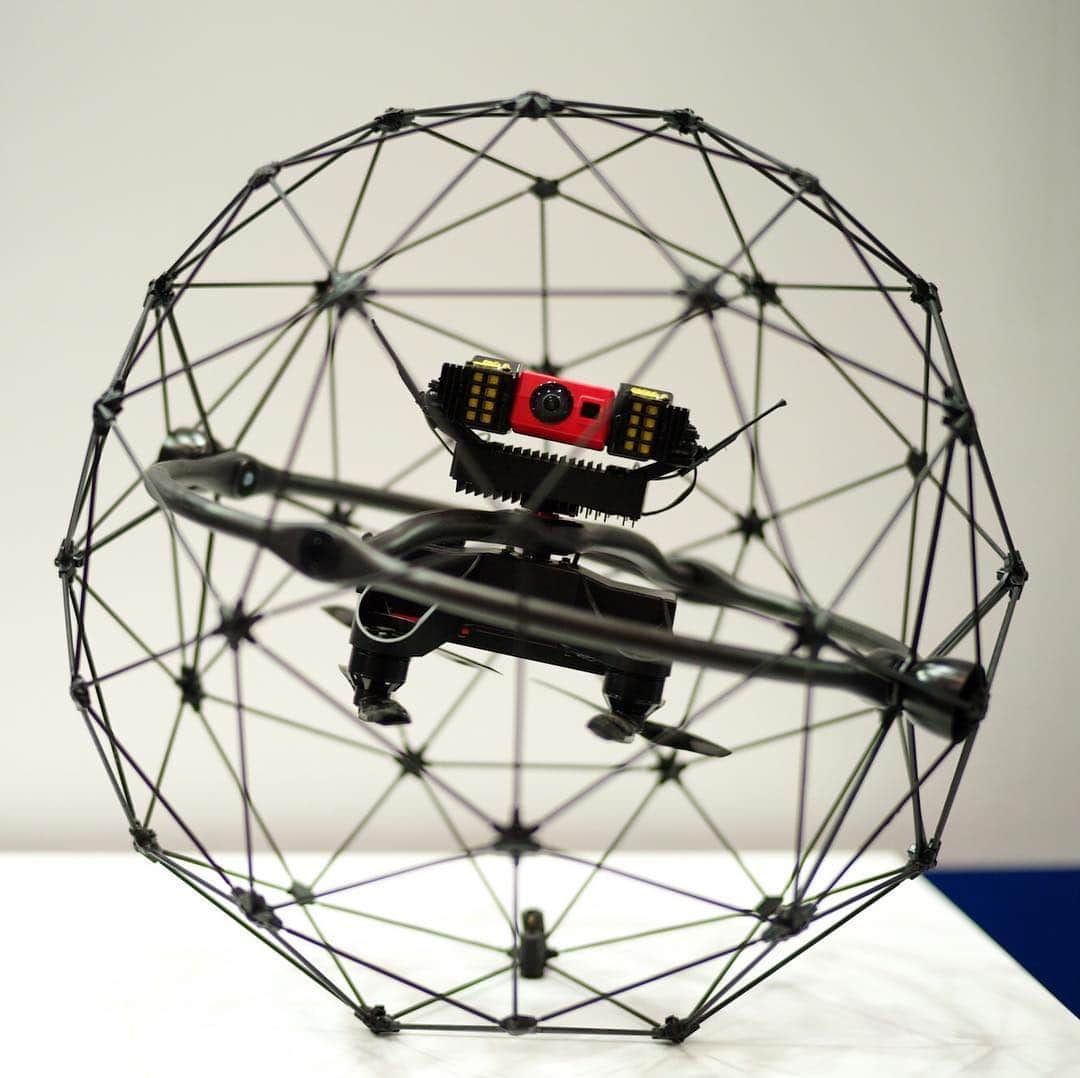 のインスタグラム：「With the market for business-use unmanned aircraft looking promising in coming years, the large-scale Japan Drone 2019 exhibition at Makuhari Messe kicked off Wednesday and showed more companies that are eager to get involved with the industry. Whether it's used for aerial photography or safety inspections, it seems drones will continue to take off in Japan. (@ryuseitakahashi217 photos) . . . . . . #Japan #Tokyo #drones #tech #日本 #東京 #ドローン #技術」