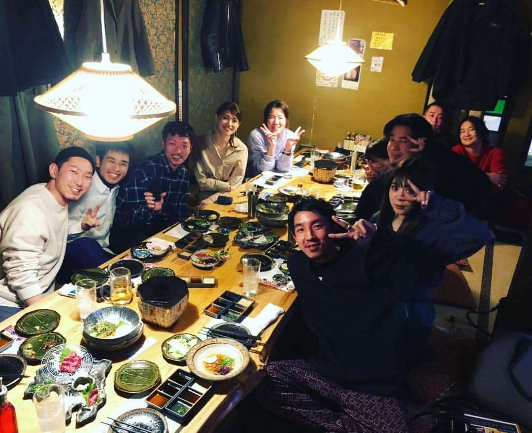 谷正人のインスタグラム：「昨夜は恒例のスタッフ決起集会でした。﻿ ﻿ 当たり前のようですが、﻿ こうやって同じ目標を追った仲間が﻿ 全国にそしてアジアにいることは﻿ 実店舗ならではの小売業の素晴らしさであり、﻿ 私がお店で起業をしたかった理由でもあります。﻿ ﻿ そして、お店を出せば、﻿ そこにいる友人も駆けつけてくれます。﻿ ﻿ 入社したての新卒からおじさんまで、﻿ 楽しくやりましょう！﻿ ﻿  #enjob!﻿」