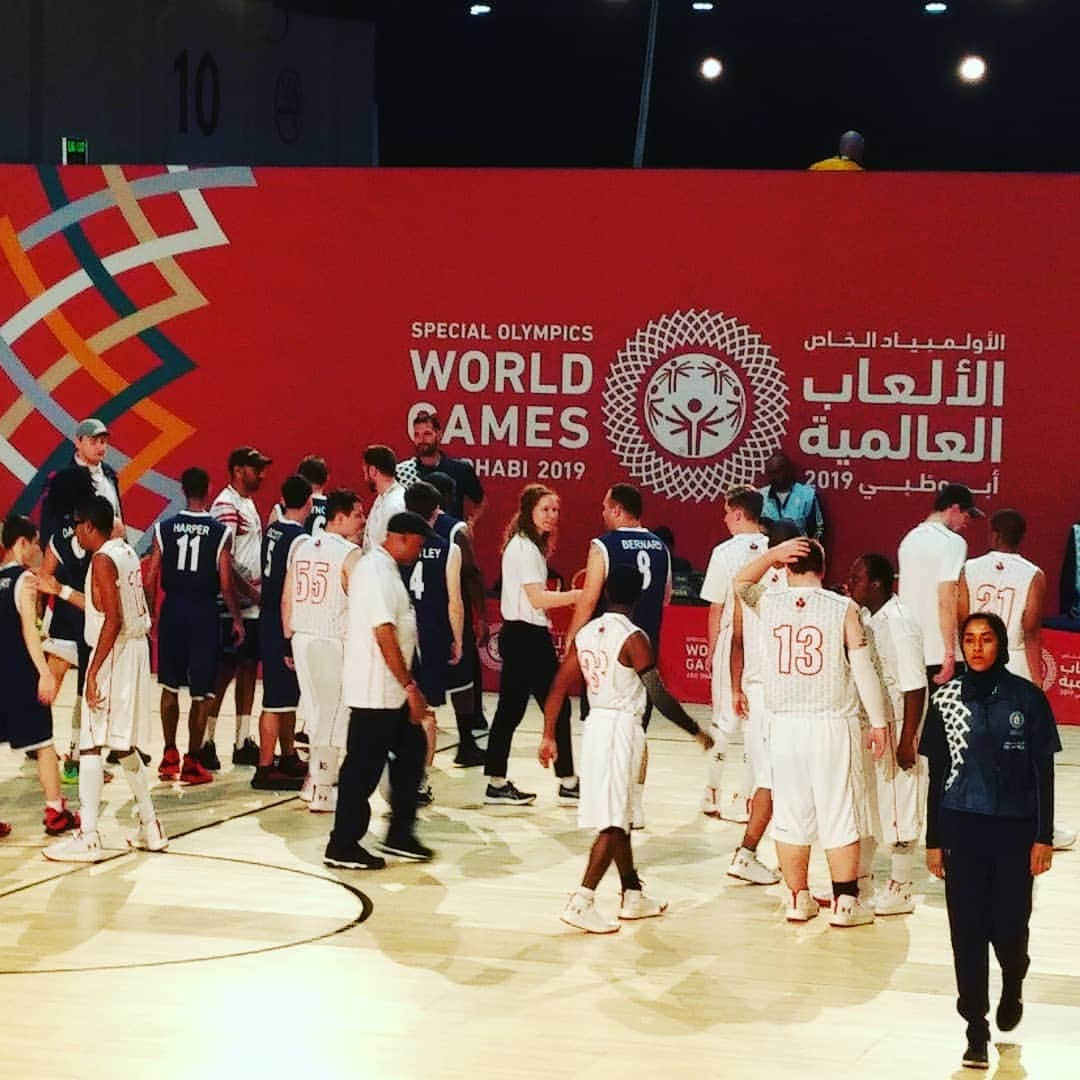 PJクォンさんのインスタグラム写真 - (PJクォンInstagram)「Hold on to your hats (skating fans) I am watching #basketball and liking it! Look for my Team Canada wrap-up of this game in an upcoming blog for @tsn_official - #meetthedetermined #specialolympicsad @specialocanada」3月15日 19時47分 - pjkwong