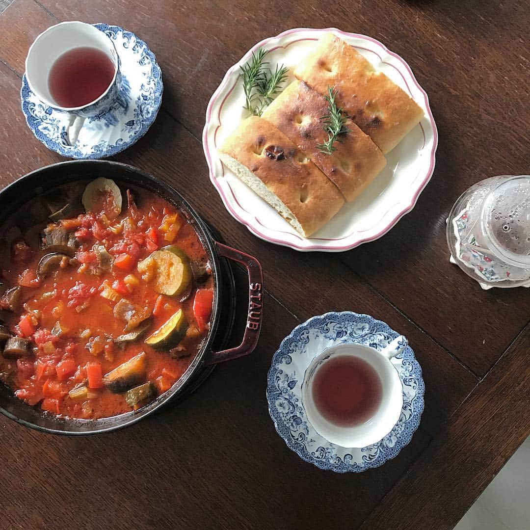 のインスタグラム：「お腹すいた🤤」