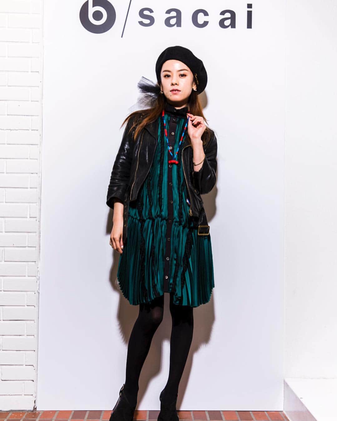 azumiのインスタグラム：「Beats by Dr.Dre and  sacai @sacaiofficial  @beatsbydre  #sacai  #beatsbydre  #tunobyazumi #azumi_styling」