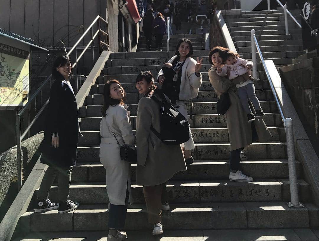 藤井瑞希さんのインスタグラム写真 - (藤井瑞希Instagram)「・ ・ 高校の時に一緒に日本一を目指した仲間達😊 何年たっても、落ち着く空間💛 ・ ・ 結婚しても子供が出来ても、こうやって集まれる幸せ！💖 ・ ・ ありがとう、みんな🥰 ・ ・ #引退記念旅行 #30歳記念旅行 #青森山田高校 #バドミントン部 #同期 #北は北海道 #南は熊本 #集合出来た #皆んな大好き #世界に一個のLEGO」3月15日 20時32分 - bdmntnfujiimizuki