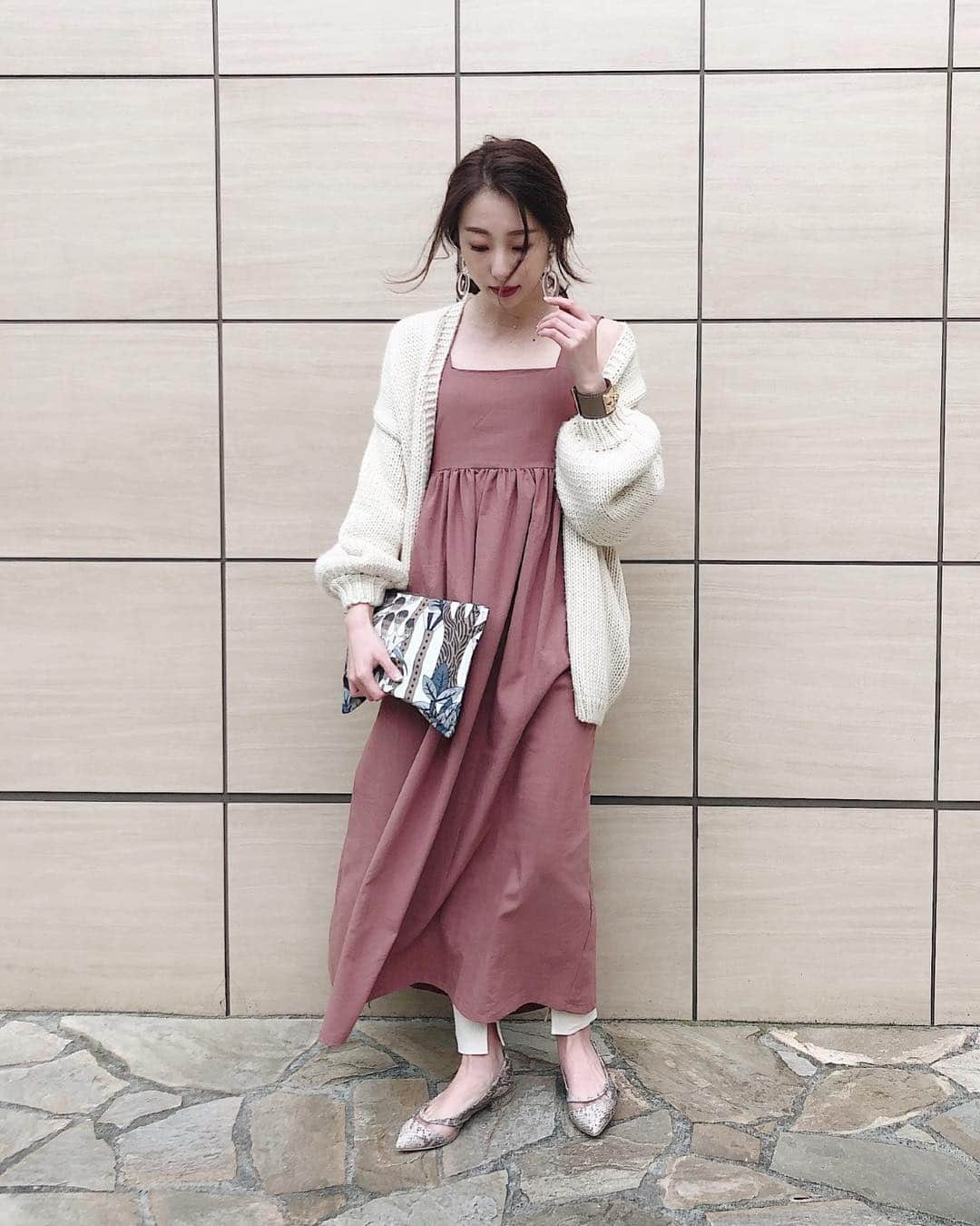 冨張愛さんのインスタグラム写真 - (冨張愛Instagram)「Brown coordinate☺︎ このワンピ 夏になったら1枚で着たいな...♡ 157cmと身長が低めなのですが @titivatejp は丈もぴったりなものが多くて ありがたい🙈💭✨ * onepiece ... #titivate #instagood #coordinate #ootd #outfit #fashion #instafashion #titivatestyle #코디네이트 #패션 #카메라 #157cmコーデ #コーディネート #コーデ #ファッション #今日のコーデ #春服 #春コーデ #ティティベイト #バックリボンエプロンワンピース #ワンピース #レギンス」3月15日 20時34分 - megumitomihari