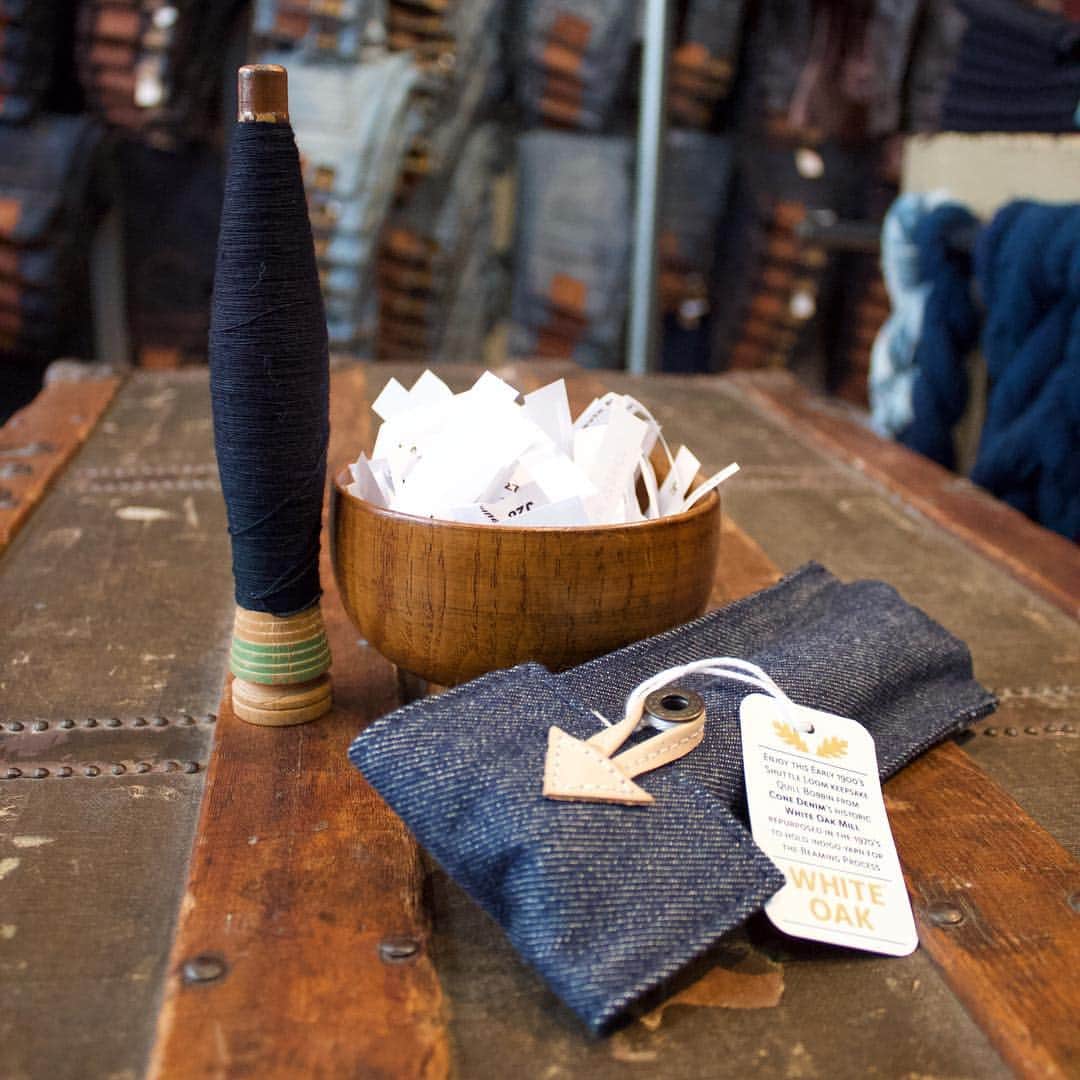 のインスタグラム：「As promised... we will be giving away two bobbins that were used at White Oak, Cone Mills, North Carolina before the mill closed forever. If you bought a pair of the Bowie Limited Edition Jeans then you are automatically entered in the drawing. We will be drawing the winners from a hat tomorrow afternoon so make sure you stay tuned into our Instagram to see if you won. @conedenim @jeanshop #conemills #selvedgedenim #jeans #limitededition #indigo #madeinusa #madeinamerica #lovedenim #denimlove #lastofconemills #denimhead #denimporn #denimstyle」