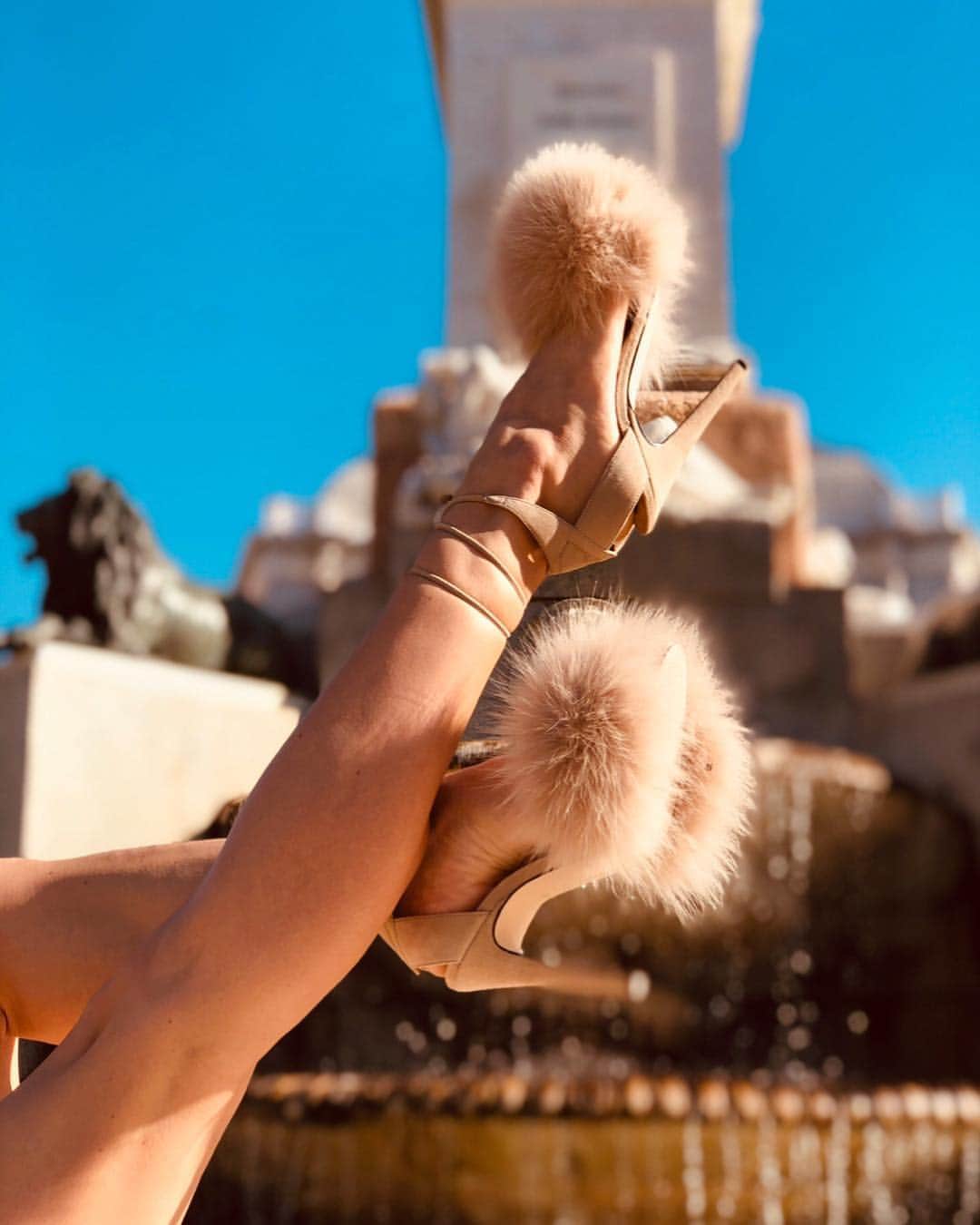 のインスタグラム：「Kick up your heels... it’s Friday  My MELLY sandals in nude For More information email: Clientservices@brianatwood.com #madrid #highheels #fashion #nide #sickshoes #bluesky #sun #madeinitaly #limitededition #brianatwood」