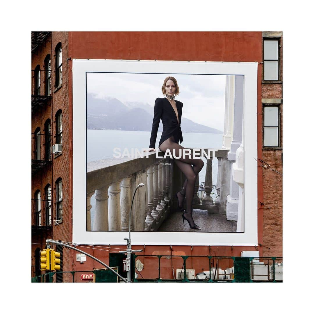 サンローランさんのインスタグラム写真 - (サンローランInstagram)「FREJA - SUMMER 19 NEW YORK - SOHO #YSL21 by ANTHONY VACARELLO PHOTOGRAPHED by JUERGEN TELLER ⠀⠀⠀⠀⠀⠀⠀⠀⠀ #YSLSUMMER19 #YSL #SaintLaurent #YvesSaintLaurent @anthonyvaccarello」3月15日 21時01分 - ysl