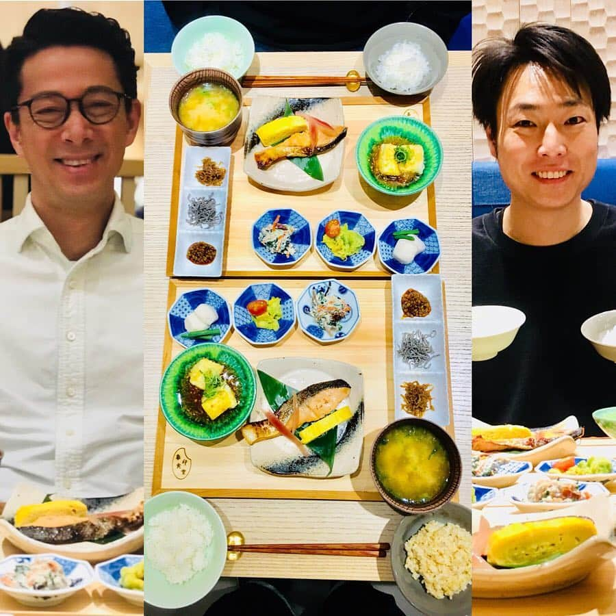 西川忠志さんのインスタグラム写真 - (西川忠志Instagram)「象印食堂。  なんばスカイオにある象印食堂。 いつ行っても並んでいるので なかなから食べる機会がありませんでしたが 今日は並んで食べました！  付き合ってくれたのは信濃岳夫リーダー！ 30分程並びました！  ランチメニューをいただきましたよ。 ご飯粒も三種類頂きました！ メインも4種類の中から選べます！ 本日は2人とも『鮭の西京焼』 美味しくいただきました。  撮るの忘れましたが デザートはお米のアイスクリーム！ 米粒が入った美味しいアイスでした😋  信濃くん！お付き合いありがとうございました。  #なんばスカイオ #象印食堂 #大阪ランチ #ランチ #なんば  #アイスクリーム #米 #和食 #味噌汁 #揚げ出し豆腐  #なんばランチ  #炎舞炊き #白米 #玄米 #西京焼き #出し巻き卵  #信濃岳夫 #リーダー #西川忠志 #吉本新喜劇 #よしもと新喜劇  #なんばグランド花月 #ngk #ありがとうございます #感謝」3月15日 21時03分 - nishikawa_tada