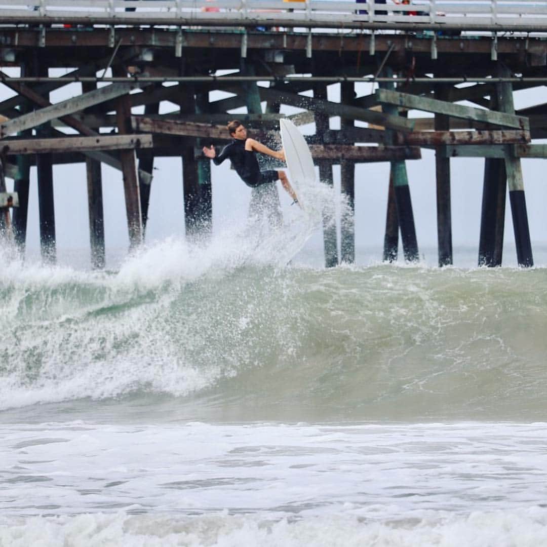 ロストさんのインスタグラム写真 - (ロストInstagram)「🙌🏻 for Friday. @_brandon___ 📸 @ciatreiser #lostsurfboards」3月16日 7時59分 - lost9193
