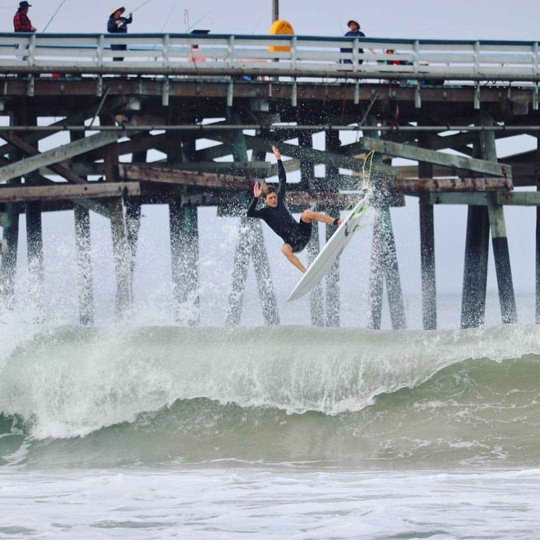 ロストさんのインスタグラム写真 - (ロストInstagram)「🙌🏻 for Friday. @_brandon___ 📸 @ciatreiser #lostsurfboards」3月16日 7時59分 - lost9193