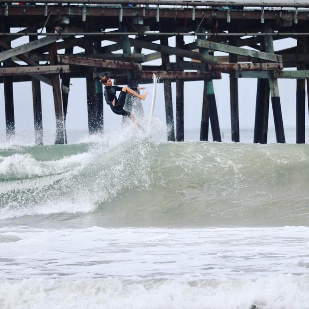 ロストさんのインスタグラム写真 - (ロストInstagram)「🙌🏻 for Friday. @_brandon___ 📸 @ciatreiser #lostsurfboards」3月16日 7時59分 - lost9193