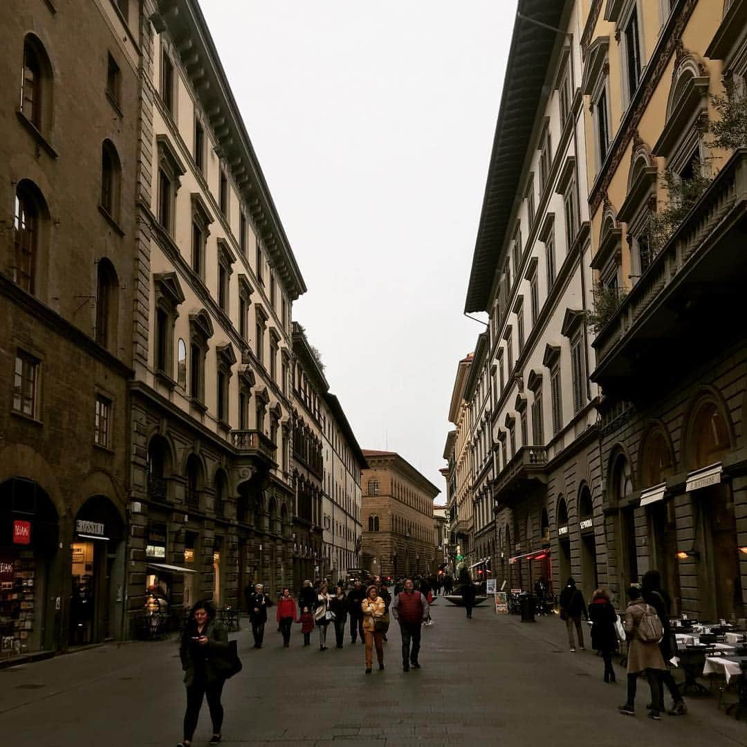 レイ・アレンさんのインスタグラム写真 - (レイ・アレンInstagram)「A few of my pics from yesterday in #Florence #StatueofDavid」3月16日 8時00分 - trayfour