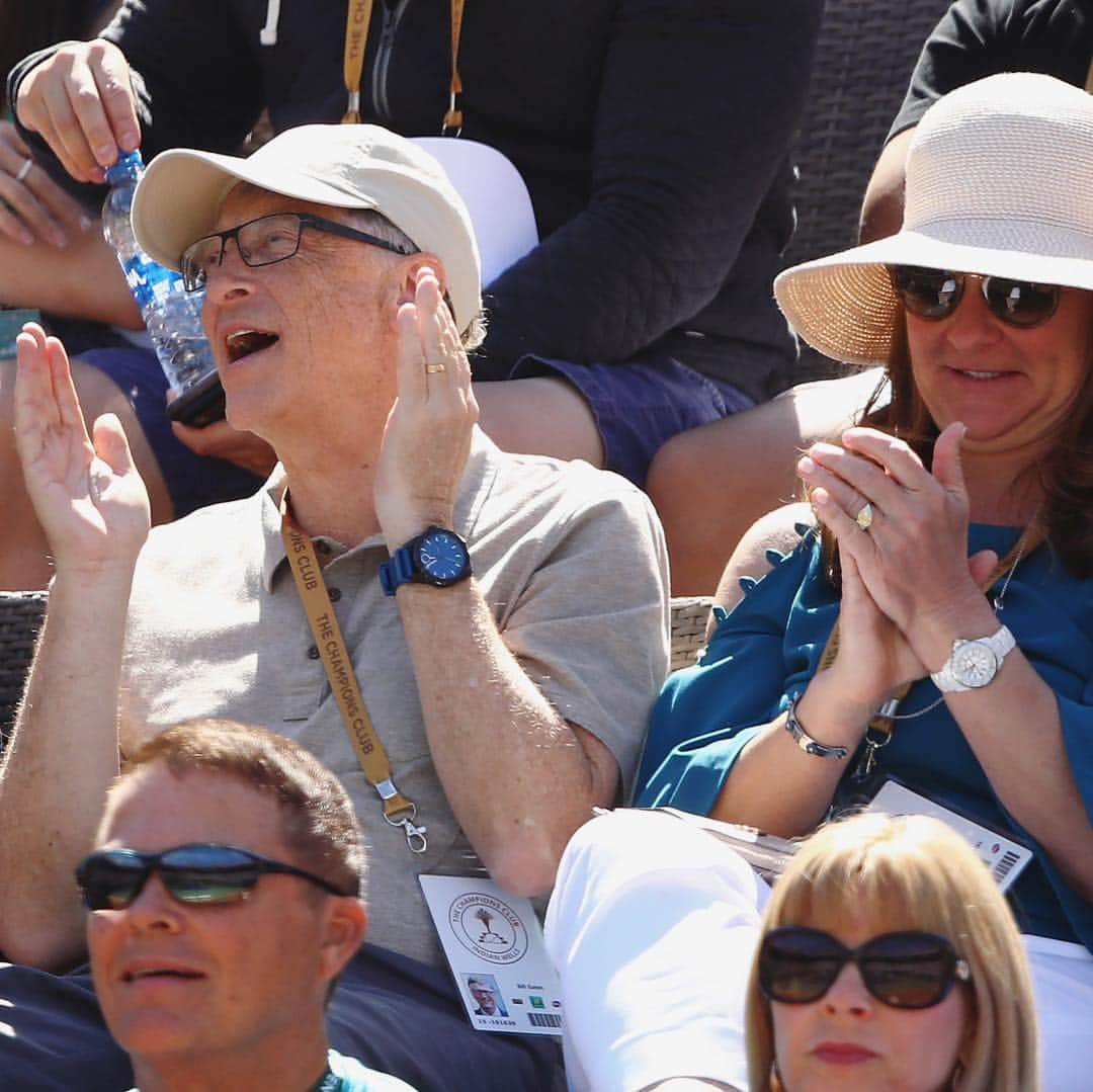 ATP World Tourさんのインスタグラム写真 - (ATP World TourInstagram)「Bill Gates watching Federer’s match is a real Friday MOOD 😍👏 #BNPPO19 . @rogerfederer | @thisisbillgates」3月16日 7時52分 - atptour