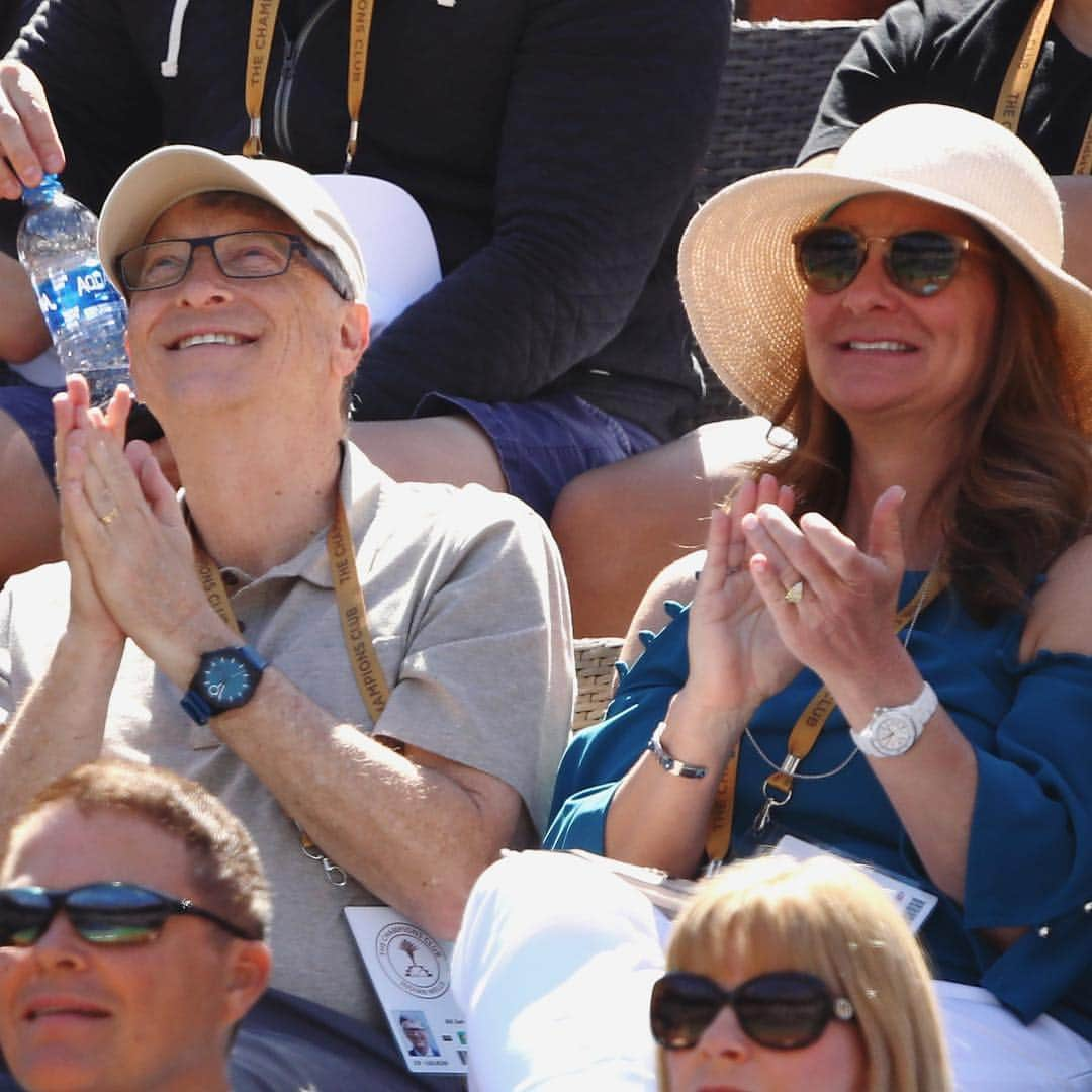 ATP World Tourさんのインスタグラム写真 - (ATP World TourInstagram)「Bill Gates watching Federer’s match is a real Friday MOOD 😍👏 #BNPPO19 . @rogerfederer | @thisisbillgates」3月16日 7時52分 - atptour