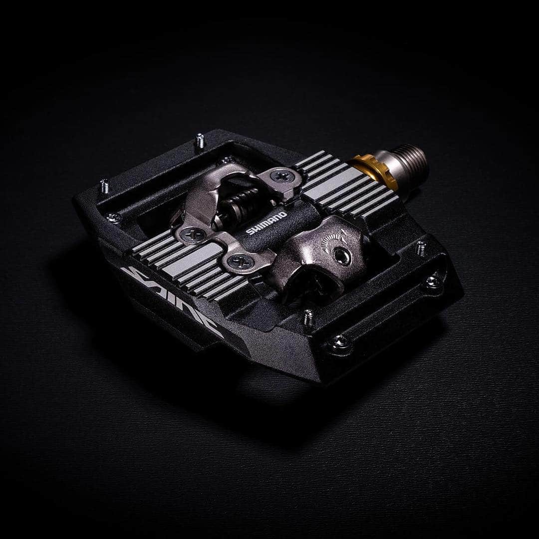 Shimanoさんのインスタグラム写真 - (ShimanoInstagram)「Shimano SPD Pedals have earned the top spots on the podium and in the mind of cyclists for more than 25 years, delivering reliable performance in every condition. The SAINT PD-M820 takes its place as the downhill pedal that sets the standard for better bike control. #ShimanoMTB #SAINT #SPD 📸: @kevinfickling」3月16日 6時26分 - rideshimano