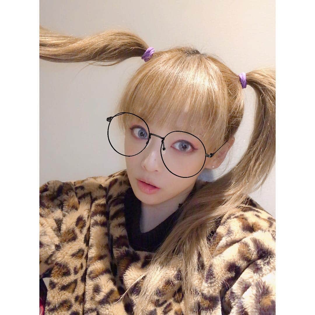 のインスタグラム：「My age is 37 years old.  #年齢 #経験 #夢 #自由 #勘 #縁 #運命 #美容 #保湿 #洗顔 #コスメ #韓国 #日本」