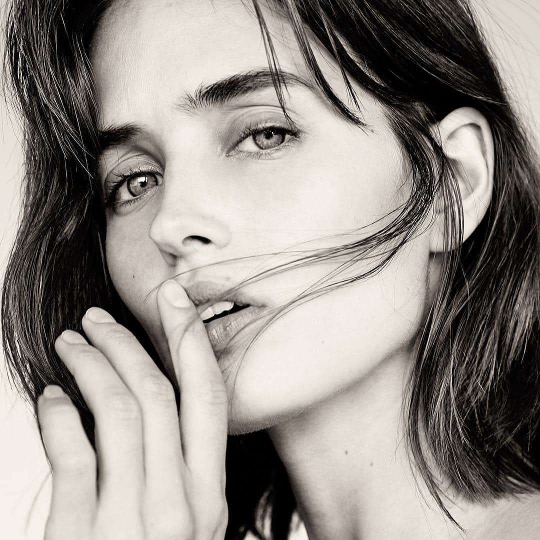 ジェローム・デュランさんのインスタグラム写真 - (ジェローム・デュランInstagram)「Happy Friday🎉 with a true danish beauty✨✨ @johannelandbo😍🤸🏻‍♀️」3月16日 7時11分 - jeromeduran