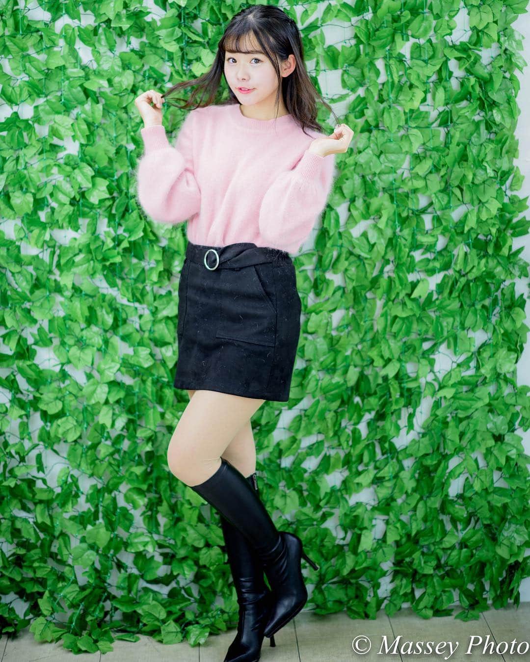 のインスタグラム：「. . . . 「Fresh！AKIBA ササゲ」で撮った写真です。 モデルは、水沢花恋ちゃんです。 It is a picture taken in the studio “Fresh！AKIBA Sasage”. Her name is Karen Mizusawa. . . #ポートレート #ポートレート女子 #ポートレートモデル #ポートレート撮影 #ポートレート部 #ポートレイト #ポトレ #被写体 #モデル #被写体モデル #写真部 #東京カメラ部 #サロンモデル #美脚 #水沢花恋 #portrait #excellent_portraits #girlsphoto #cute #kawaii #lovers_nippon_portrait #portrait_perfection #portraitphotography #japanesegirl #japanesemodel #model #tokyogirl #모델촬영 #인물사진」