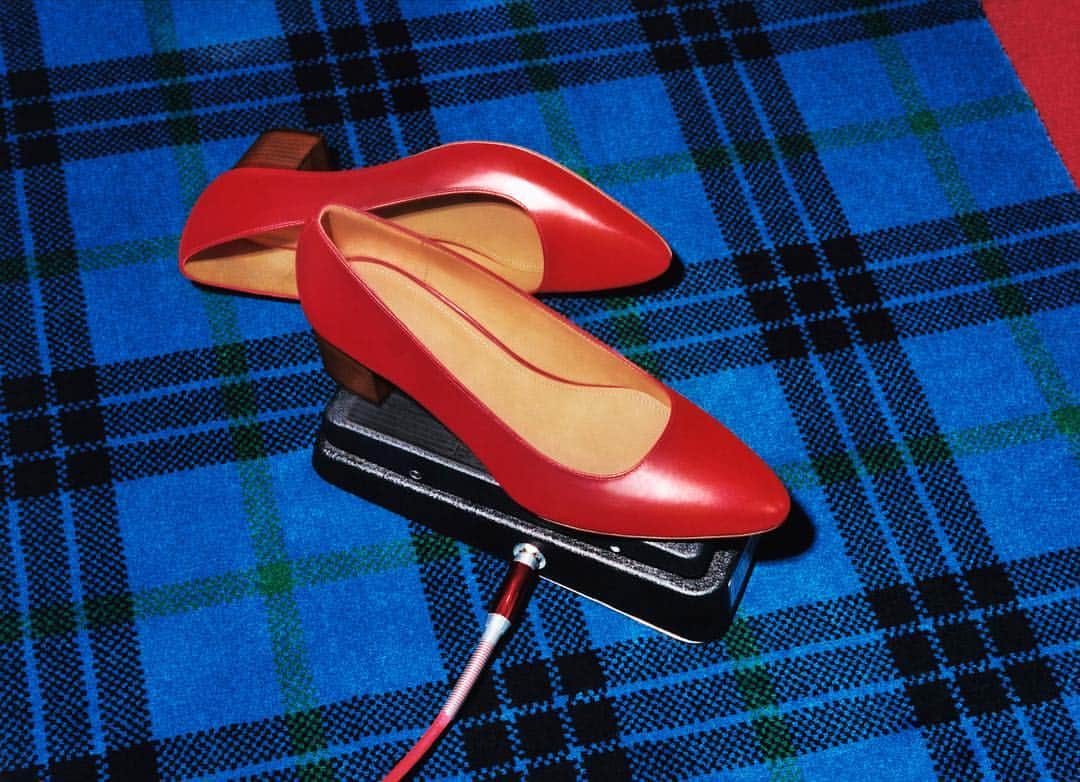 アーペーセーさんのインスタグラム写真 - (アーペーセーInstagram)「#APCaccessories | Solveig shoes from the women’s #APC #SS19 collection.  Available in stores and at apc.fr」3月15日 22時56分 - apc_paris