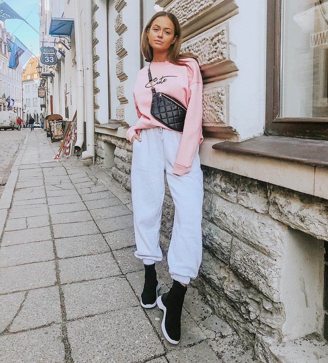 ALDO shoesさんのインスタグラム写真 - (ALDO shoesInstagram)「A closet full of heels yet @katriin91 still lives in sneakers.  Get her look with Garevia & Brilalle. #AldoCrew #AldoShoes #AldoEstonia」3月15日 23時11分 - aldo_shoes